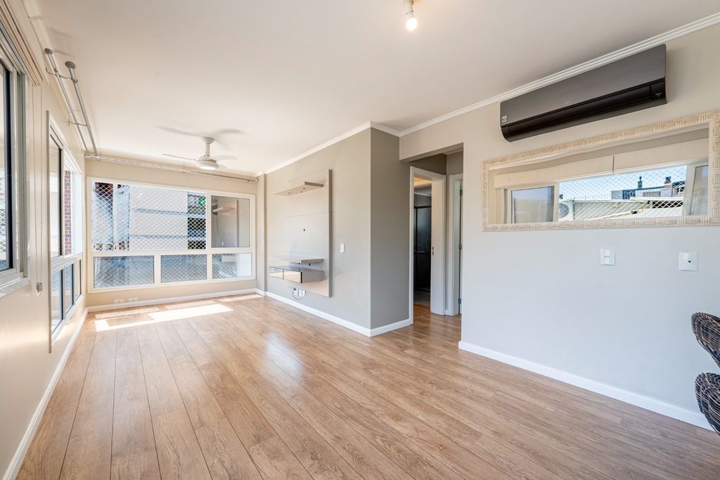 Apartamento com 72m², 2 dormitórios no bairro Rio Branco em Porto Alegre para Comprar
