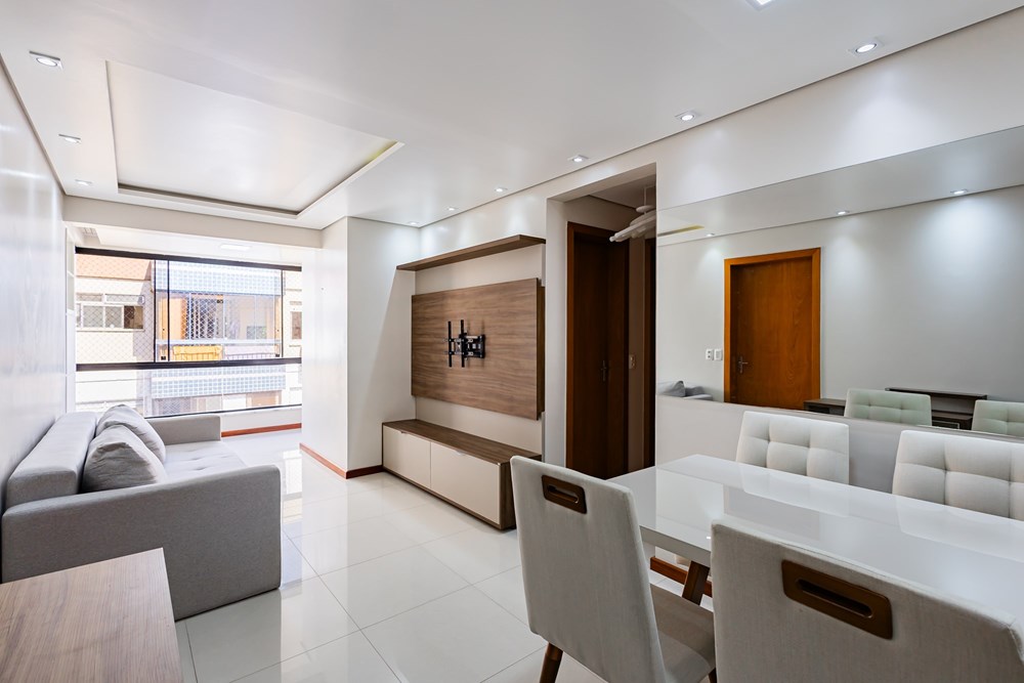 Apartamento com 57m², 2 dormitórios no bairro Partenon em Porto Alegre para Comprar