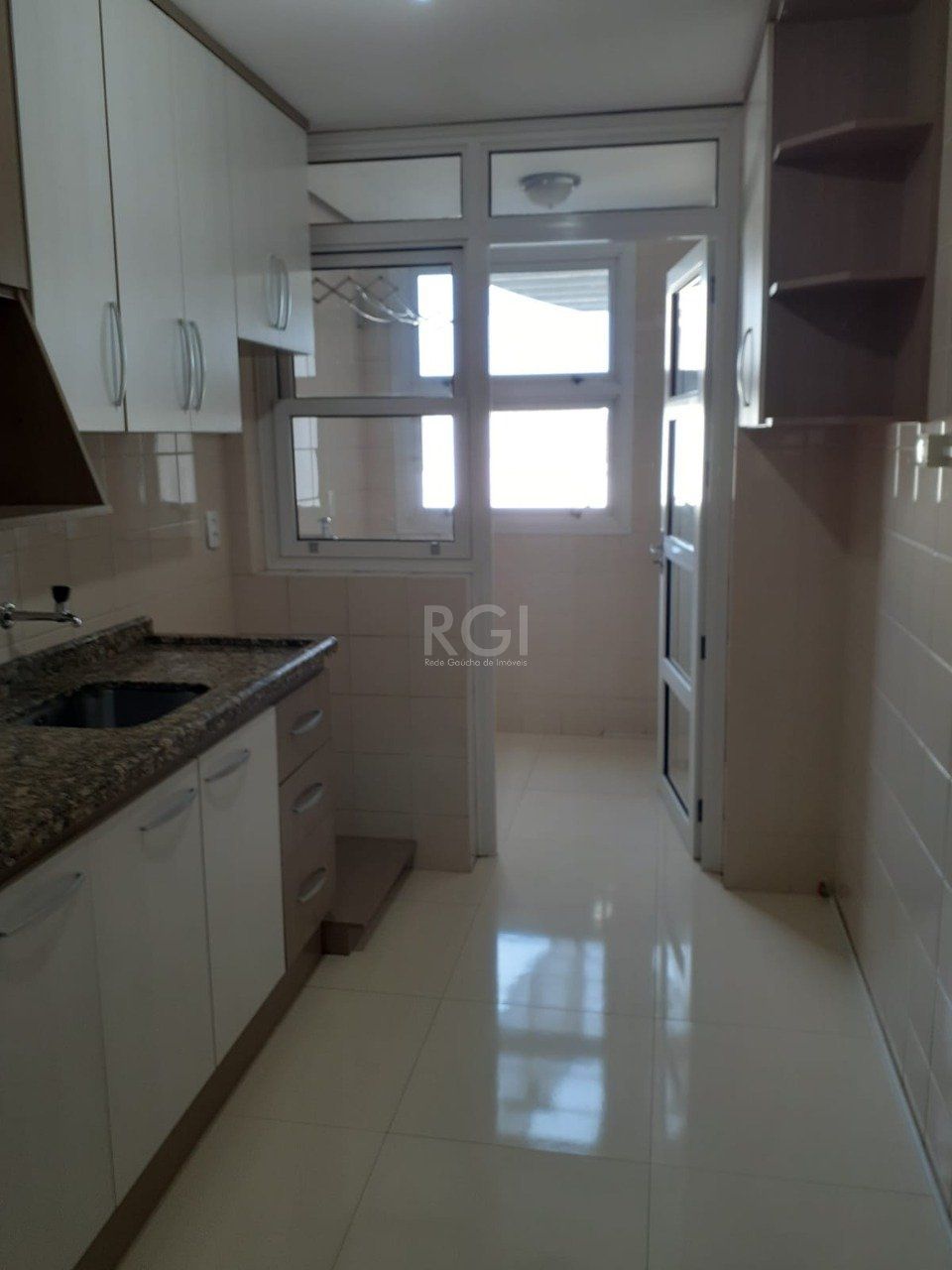Apartamento à venda com 3 quartos, 82m² - Foto 4