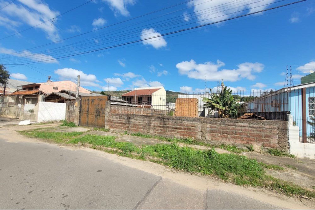 Terreno com 367m² no bairro Jardim Carvalho em Porto Alegre para Comprar