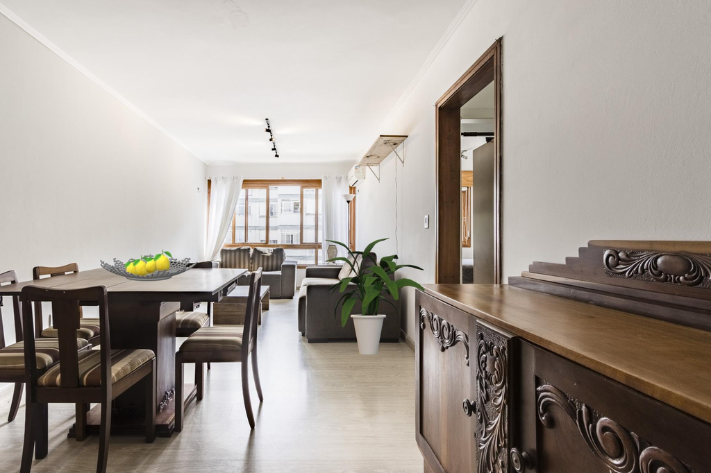 Apartamento com 89m², 2 dormitórios no bairro Rio Branco em Porto Alegre para Comprar