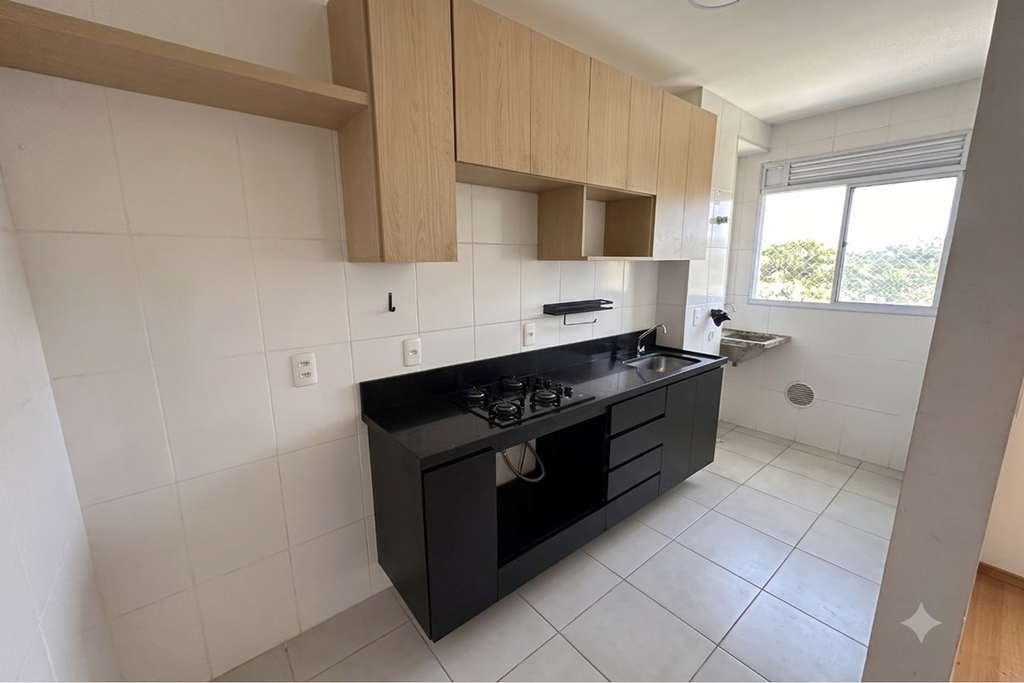 Apartamento com 44m², 2 dormitórios no bairro Rubem Berta em Porto Alegre para Comprar
