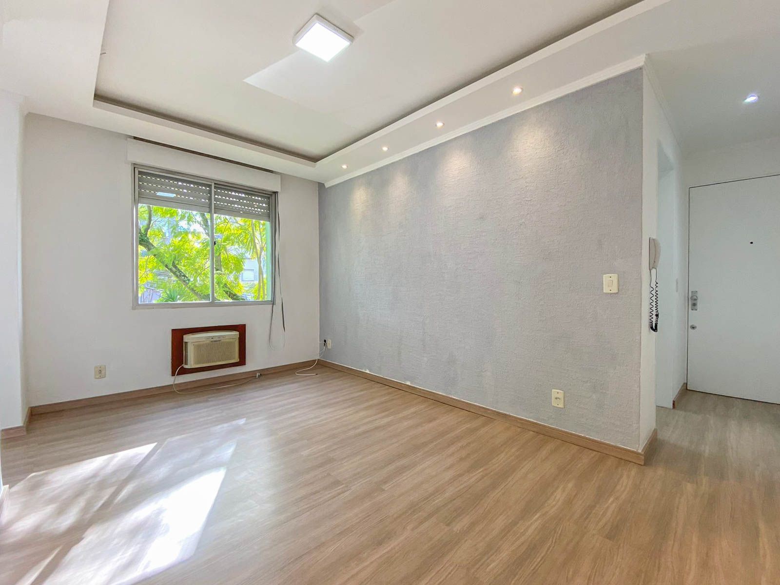 Apartamento / 2 Dormitórios / 1 Vaga / Morro Santana / Porto Alegre / RS