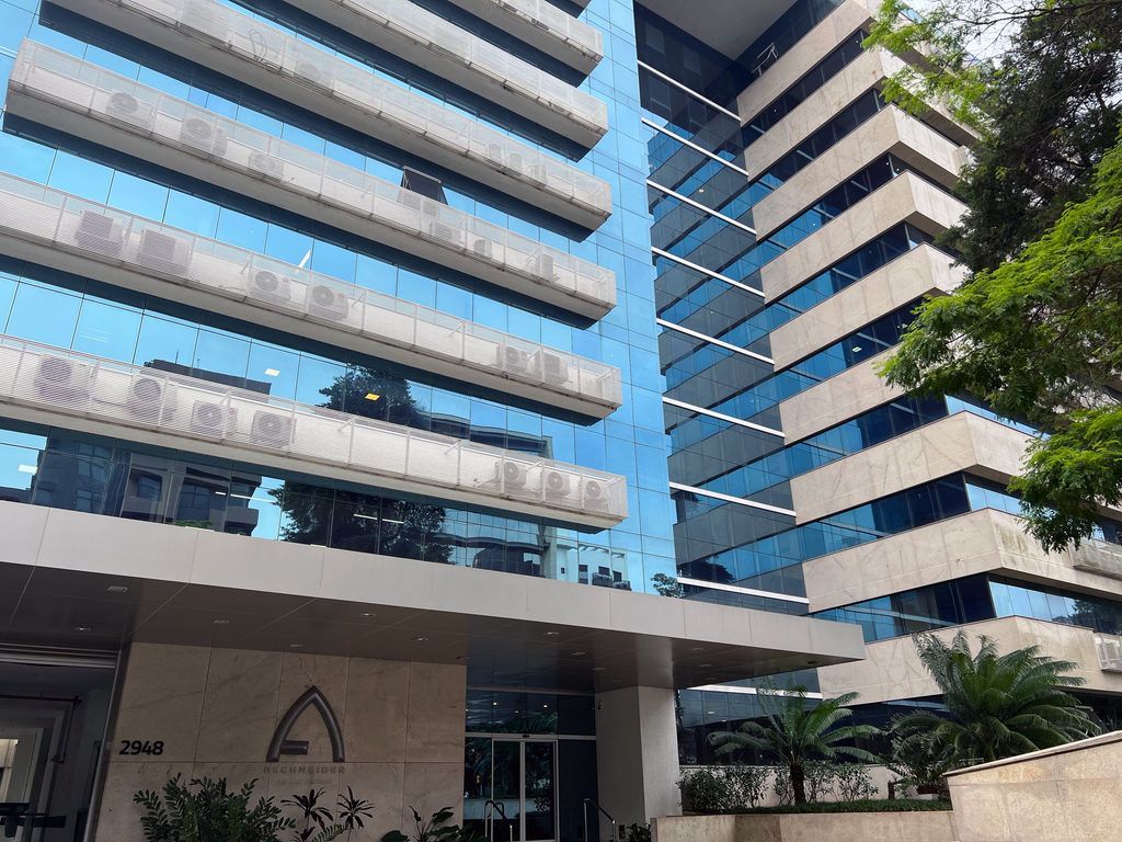 Sala Comercial com 45m² no bairro Higienópolis em Porto Alegre para Comprar