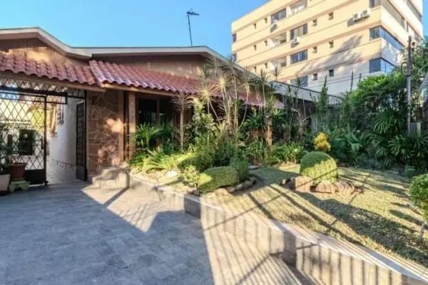Casa ampla, espaço e localização privilegiada próximo ao Iguatemi! — foto 3