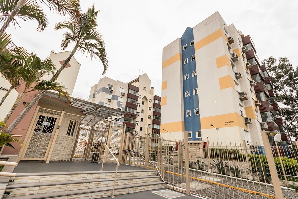 Apartamento com 83m², 3 dormitórios no bairro Jardim Itu em Porto Alegre para Comprar