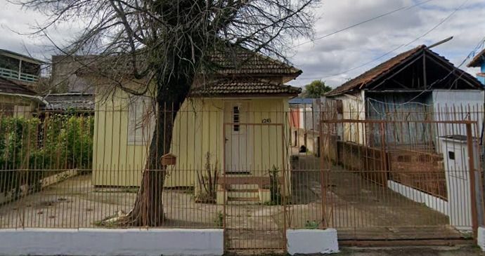 Casa com 60m², 2 dormitórios no bairro Sarandi em Porto Alegre para Comprar