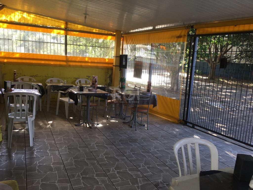 Casa à venda com 4 quartos, 205m² - Foto 2