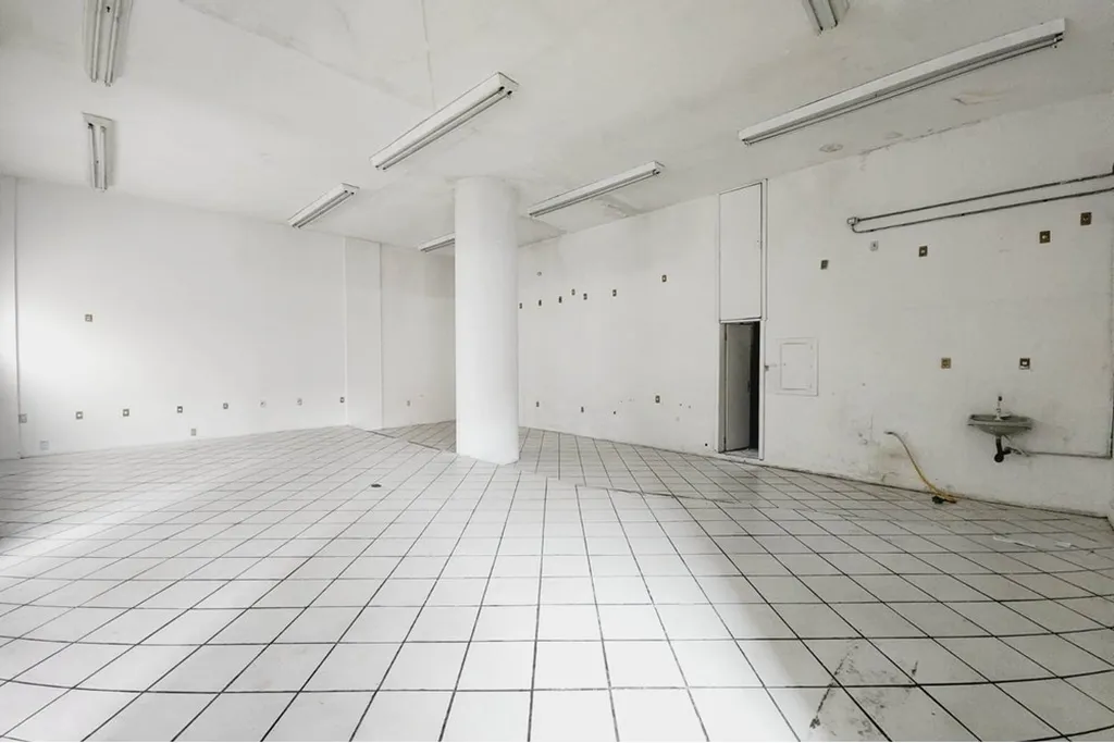 Loja com 81m² no bairro Centro Histórico em Porto Alegre para Comprar