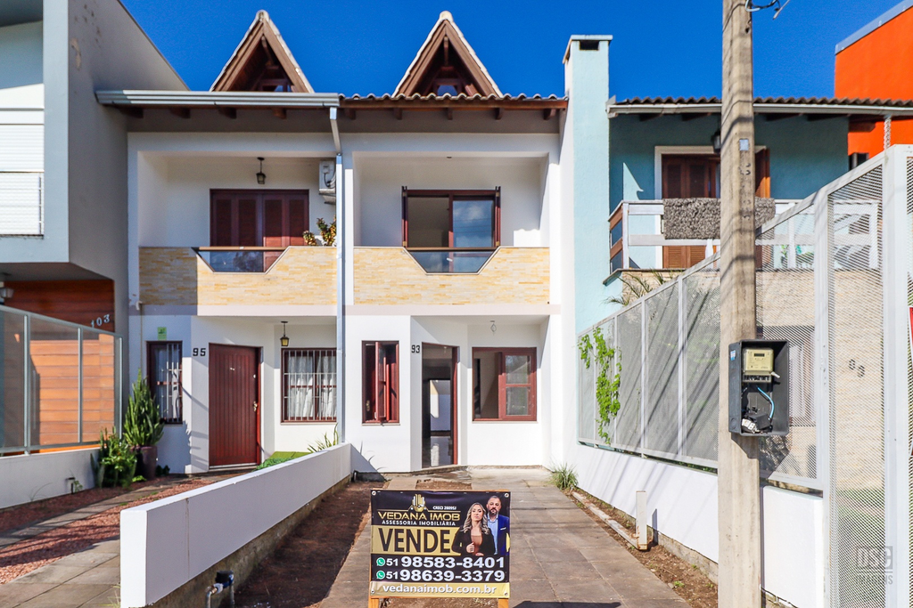 Casa com 125m², 3 dormitórios no bairro Hípica em Porto Alegre para Comprar