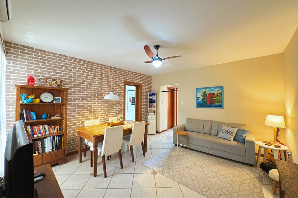 Apartamento com 60m², 2 dormitórios no bairro Rio Branco em Porto Alegre para Comprar