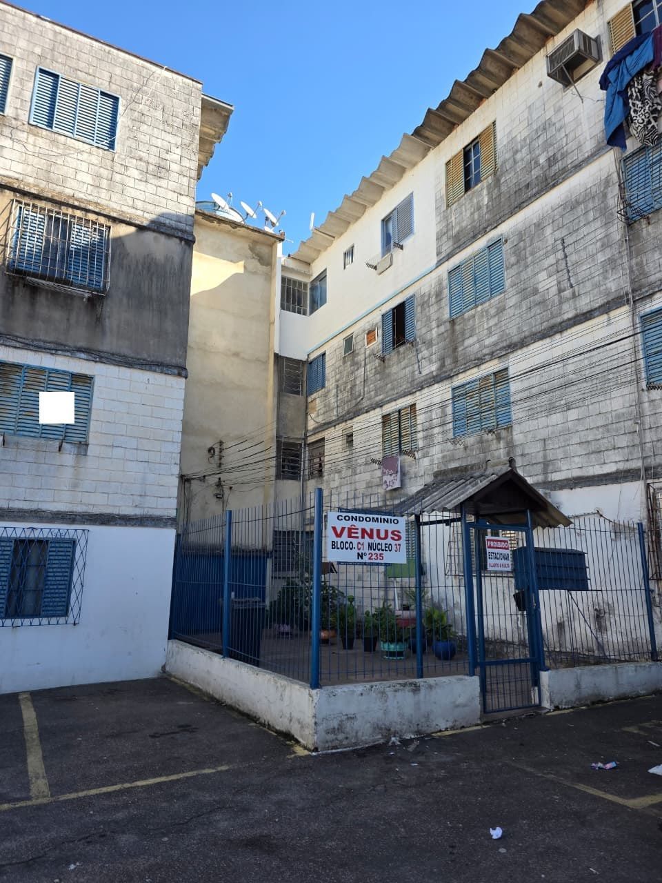Apartamento, 2 dormitórios no bairro Rubem Berta em Porto Alegre para Comprar