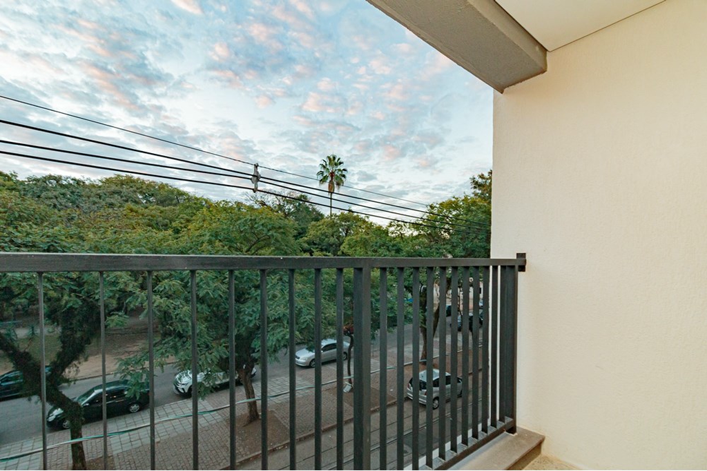 Apartamento com 65m², 2 dormitórios no bairro Farroupilha em Porto Alegre para Comprar