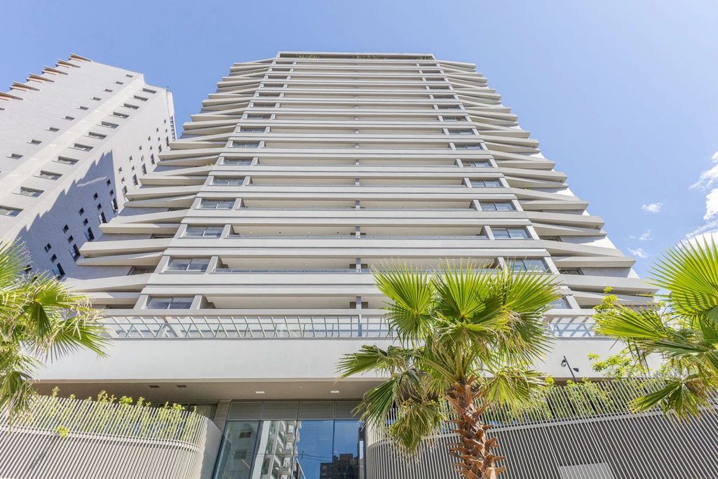 Apartamento com 159m², 3 dormitórios no bairro Jardim Europa em Porto Alegre para Comprar