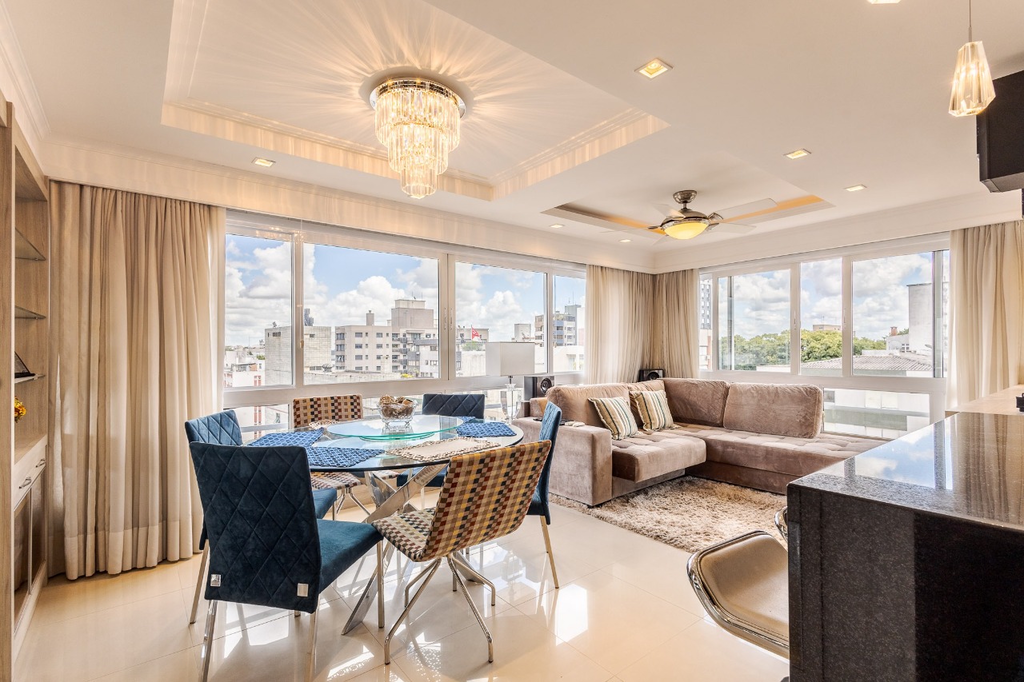 Apartamento com 88m², 2 dormitórios no bairro Auxiliadora em Porto Alegre para Comprar