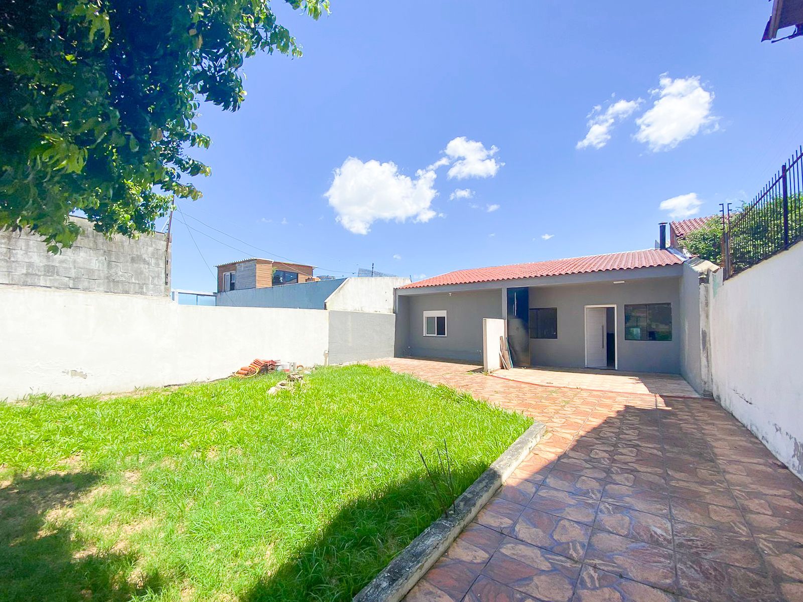 Casa, 1 dormitório no bairro Jardim Algarve em Alvorada para Comprar