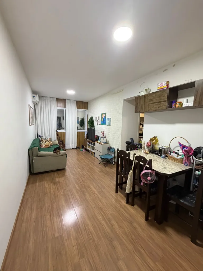 Apartamento com 50m², 2 dormitórios no bairro Vila São José em Porto Alegre para Comprar