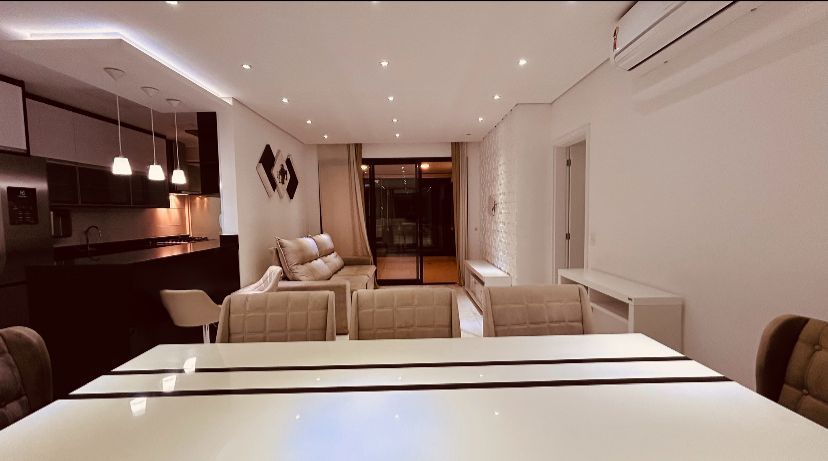 Apartamento para alugar com 3 quartos, 112m² - Foto 2