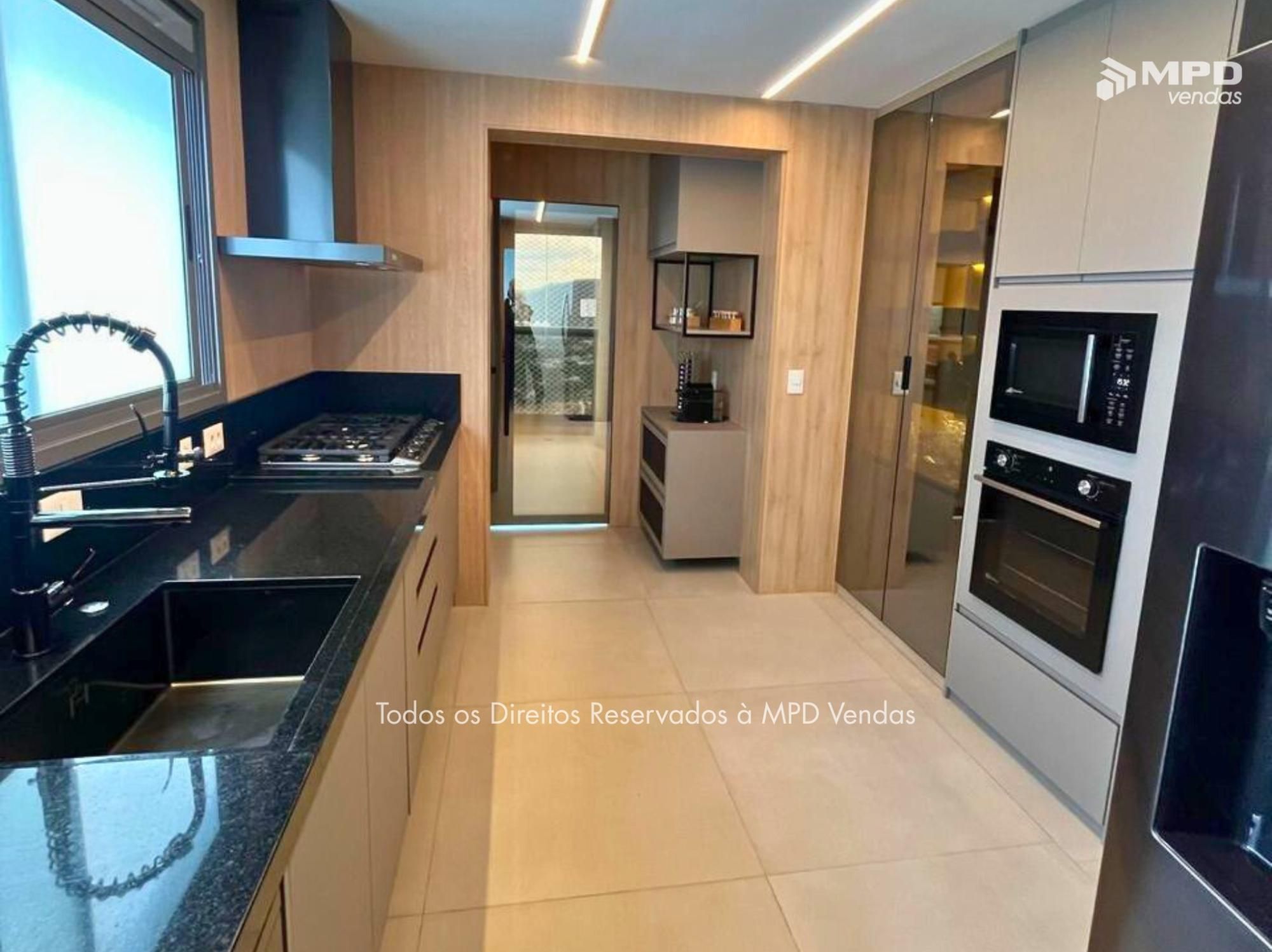 Apartamento à venda com 3 quartos, 180m² - Foto 10