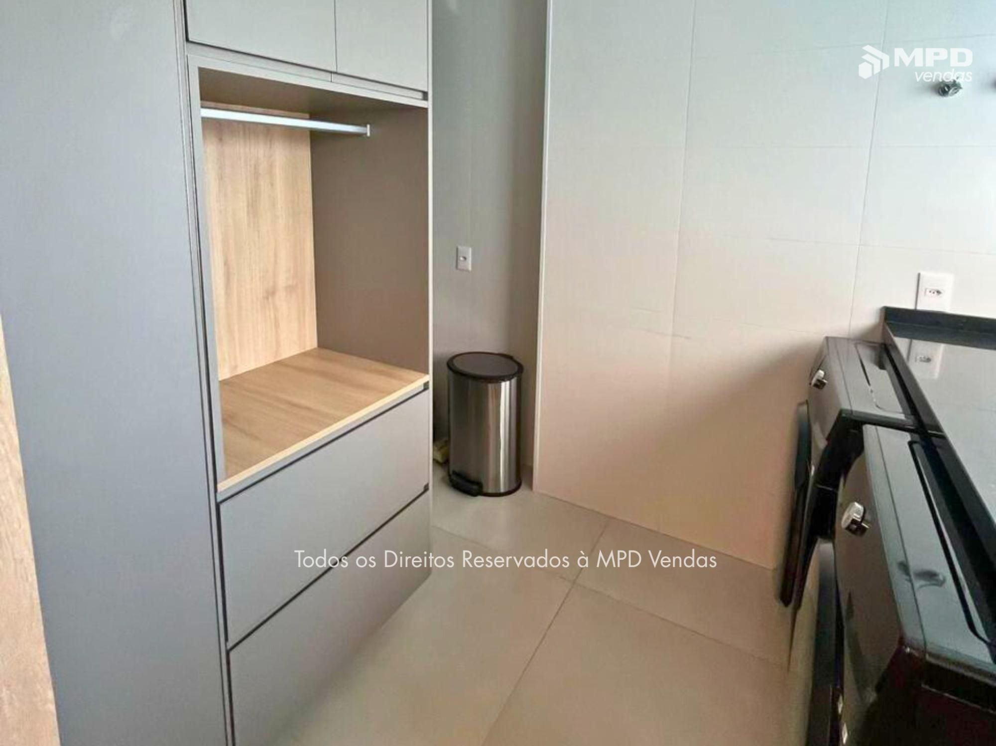 Apartamento à venda com 3 quartos, 180m² - Foto 11