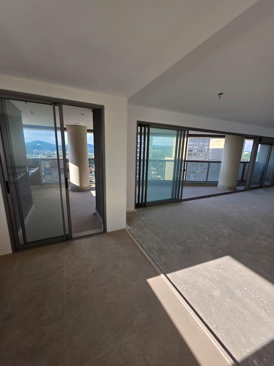 Apartamento à venda com 3 quartos, 180m² - Foto 3