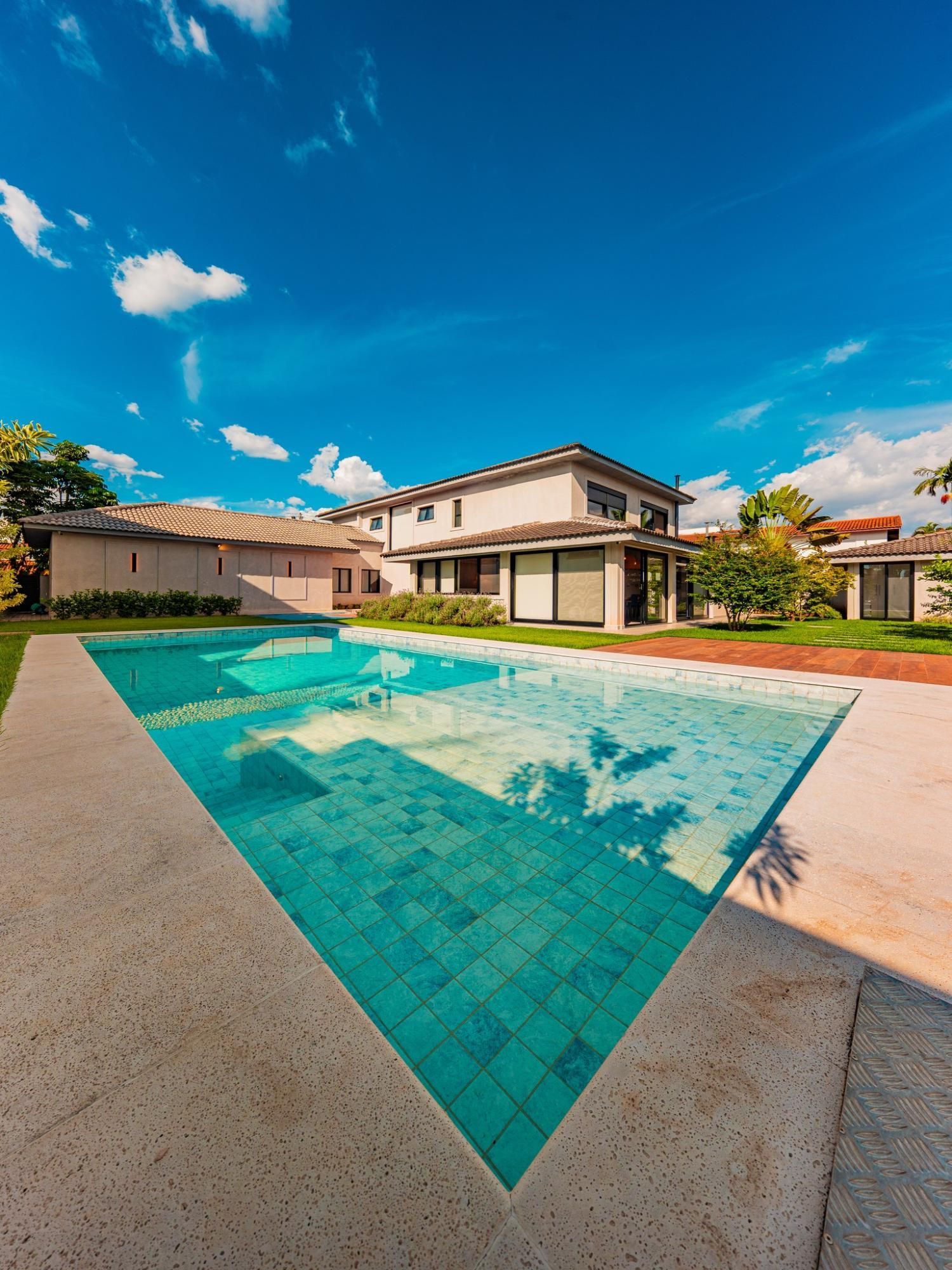 Sobrado, 4 quartos, 466 m² - Foto 1
