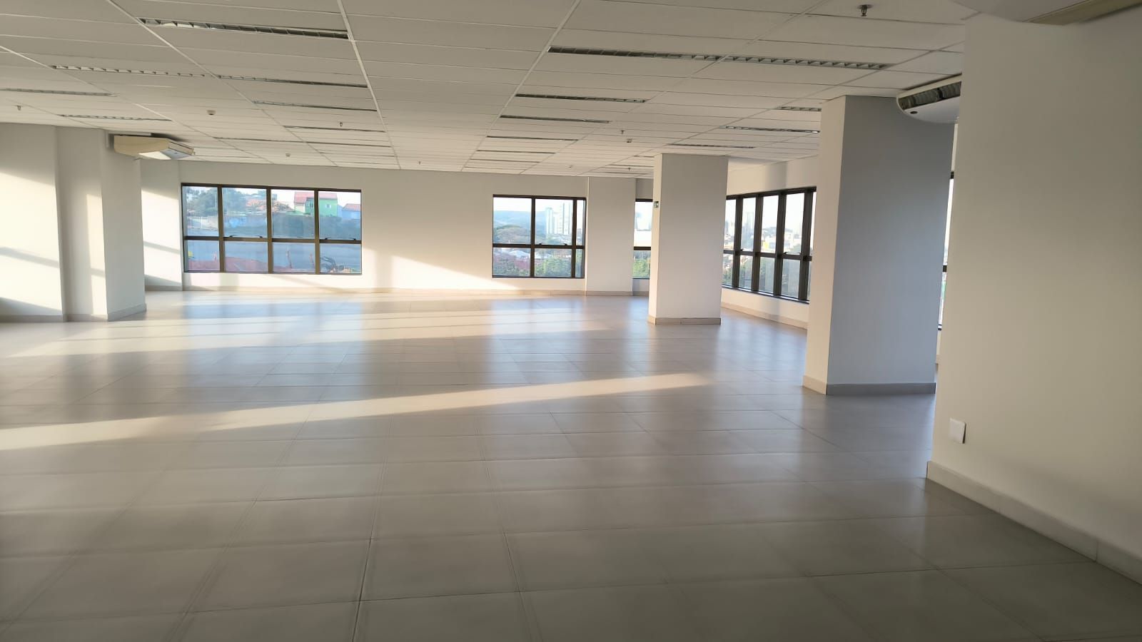 Sala-Conjunto, 636 m² - Foto 4