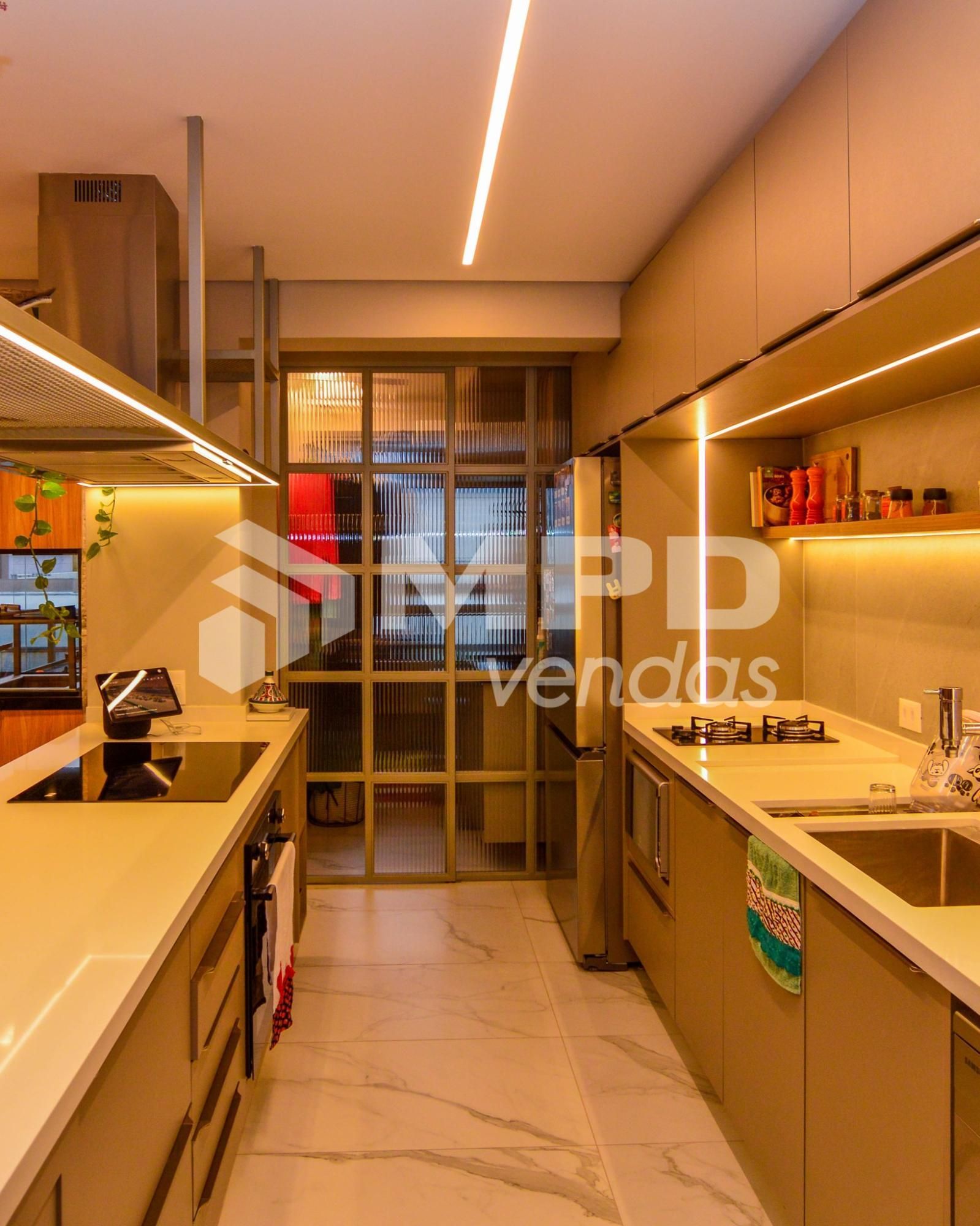 Apartamento à venda com 2 quartos, 123m² - Foto 2