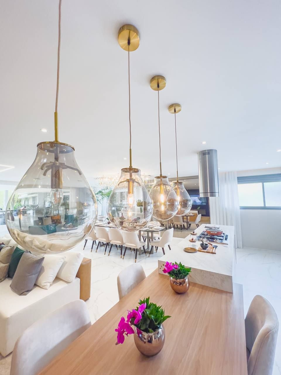 Apartamento à venda com 3 quartos, 244m² - Foto 1