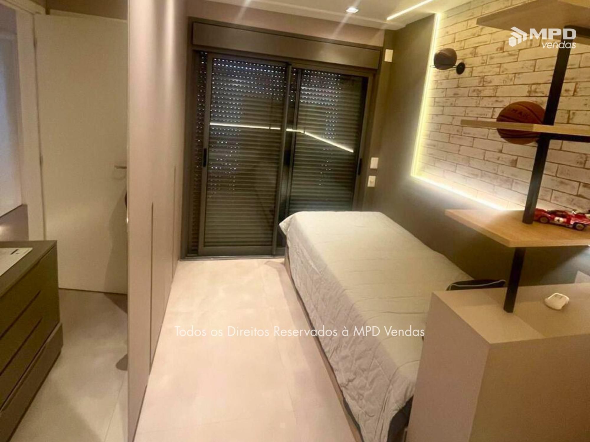 Apartamento à venda com 3 quartos, 180m² - Foto 19
