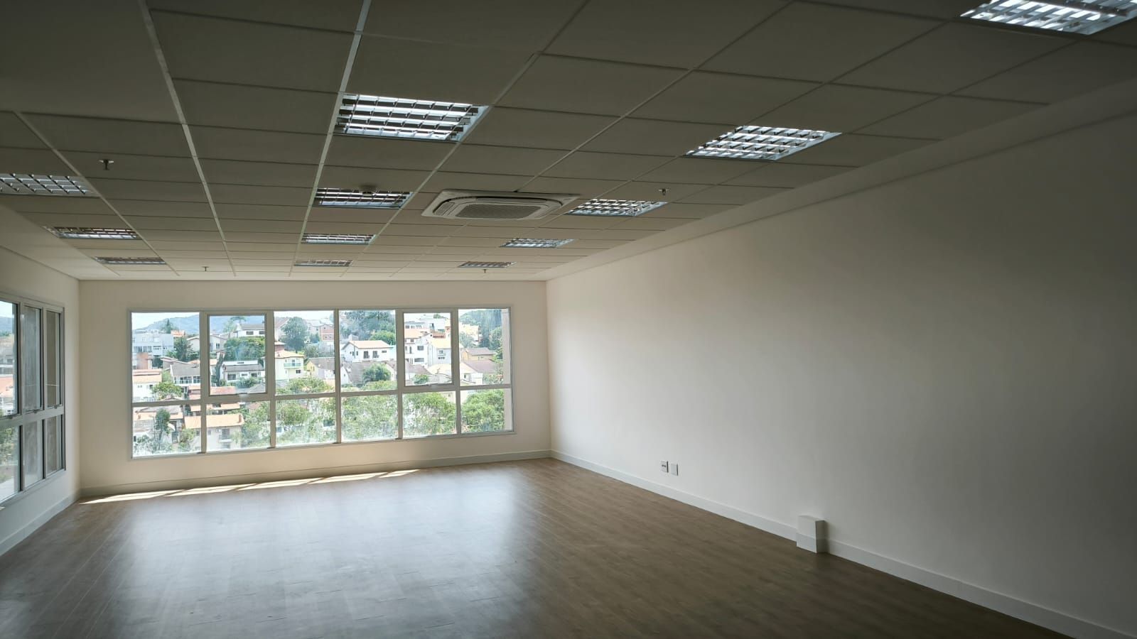 Conjunto Comercial-Sala à venda com 1 quarto, 85m² - Foto 5