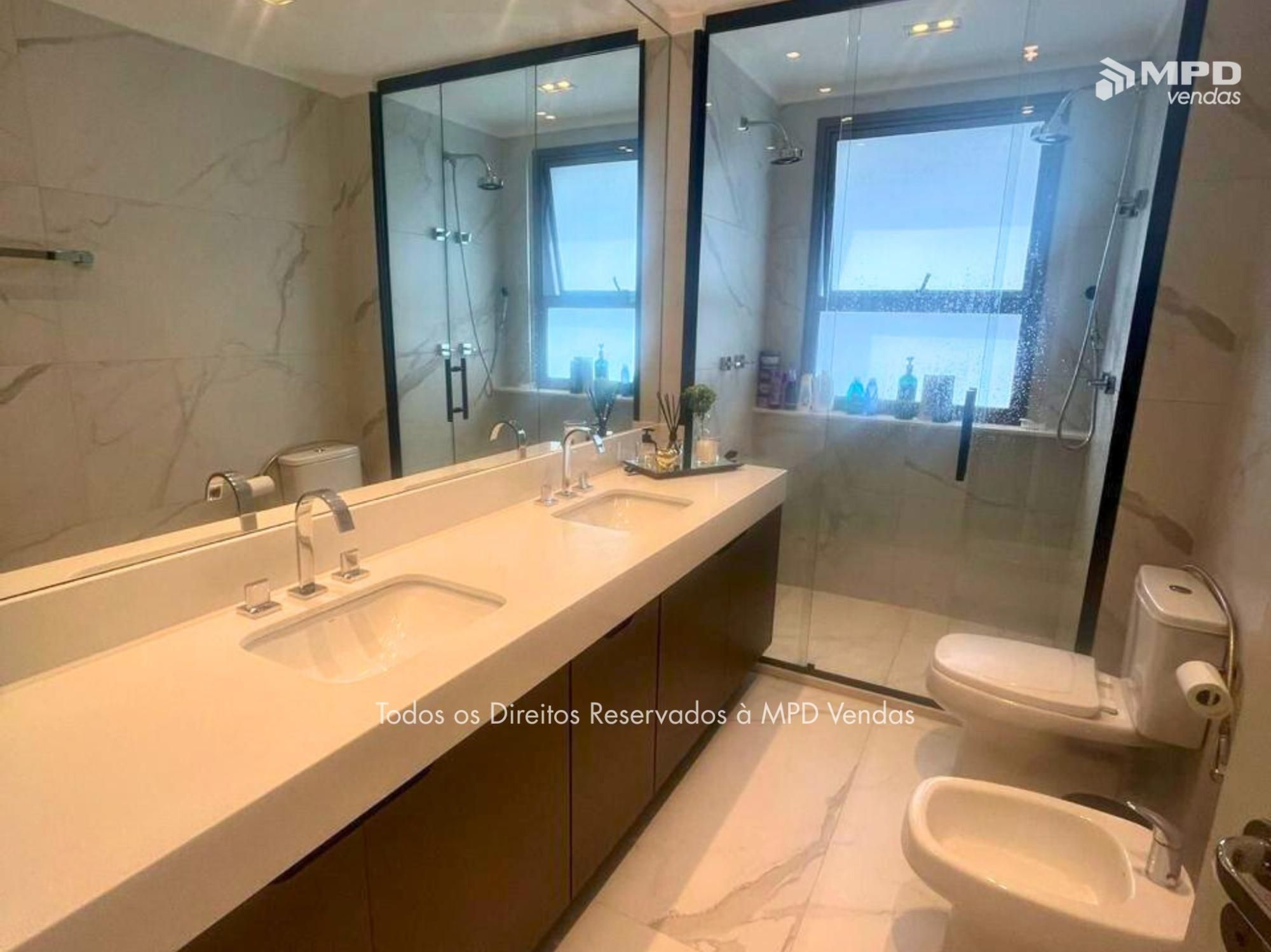 Apartamento à venda com 3 quartos, 180m² - Foto 15