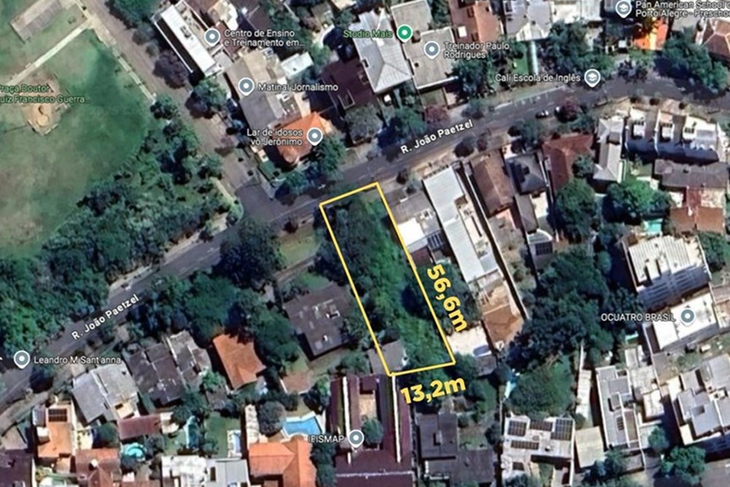 Terreno com 747m² no bairro Chácara das Pedras em Porto Alegre para Comprar