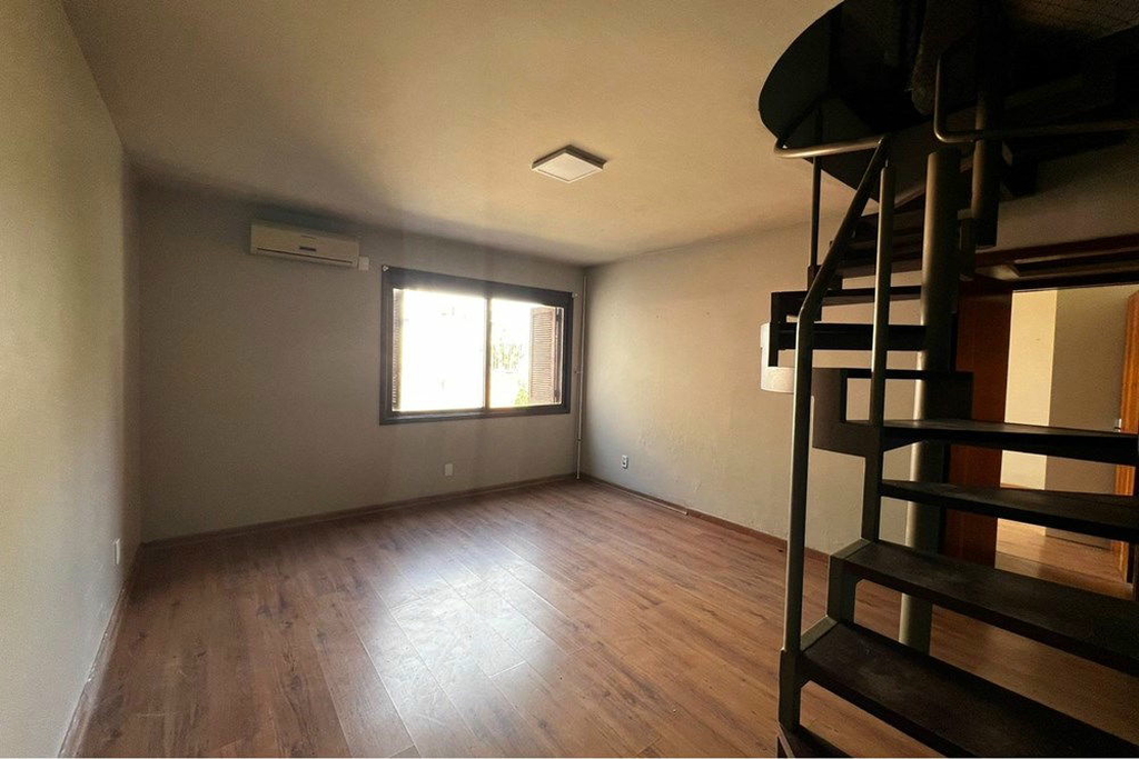 Cobertura com 120m², 3 dormitórios no bairro Auxiliadora em Porto Alegre para Comprar