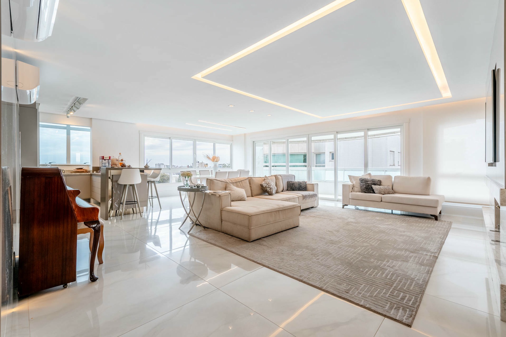 Apartamento com 201m², 3 dormitórios no bairro Bela Vista em Porto Alegre para Comprar