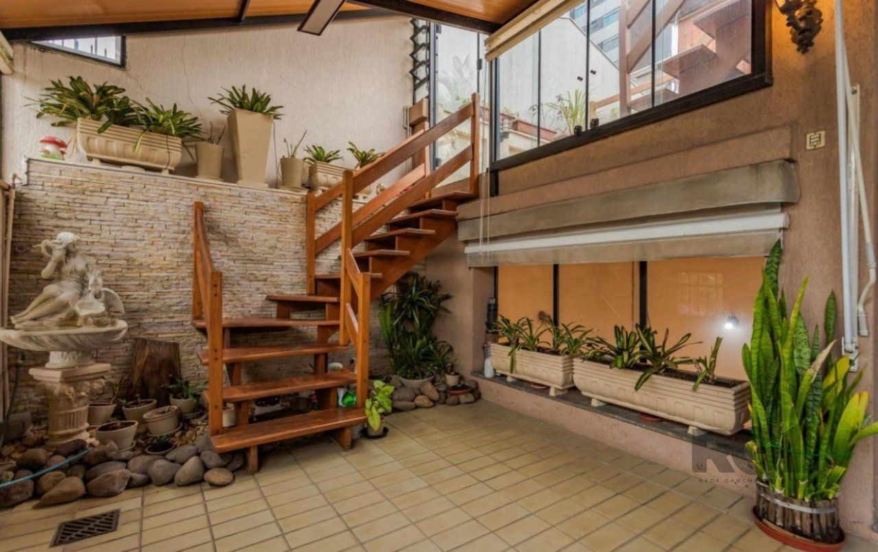 Cobertura com 266m², 3 dormitórios no bairro Petrópolis em Porto Alegre para Comprar