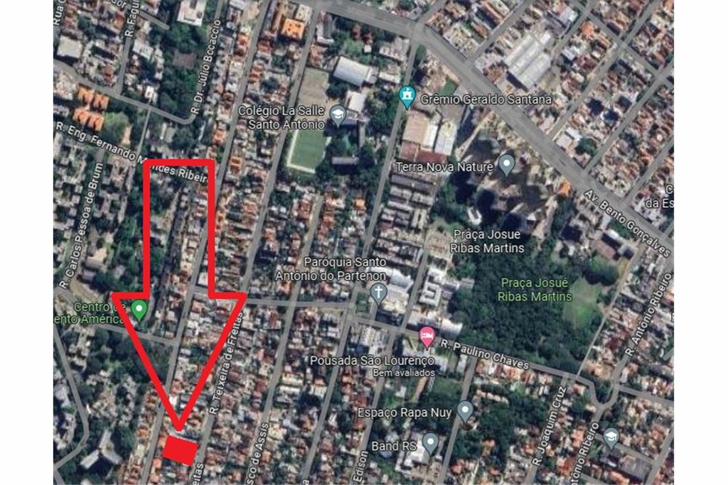 Terreno com 1.317m² no bairro Santo Antônio em Porto Alegre para Comprar