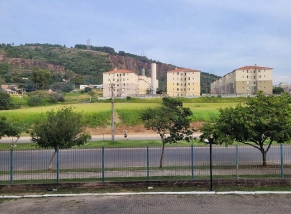 oe53sq0s4vd5zlb3c1mymagloaqy