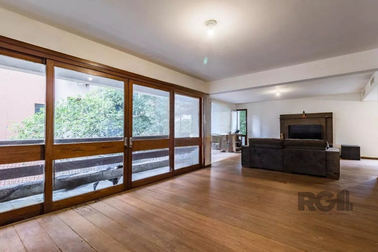 Apartamento com 190m², 3 dormitórios no bairro Petrópolis em Porto Alegre para Comprar