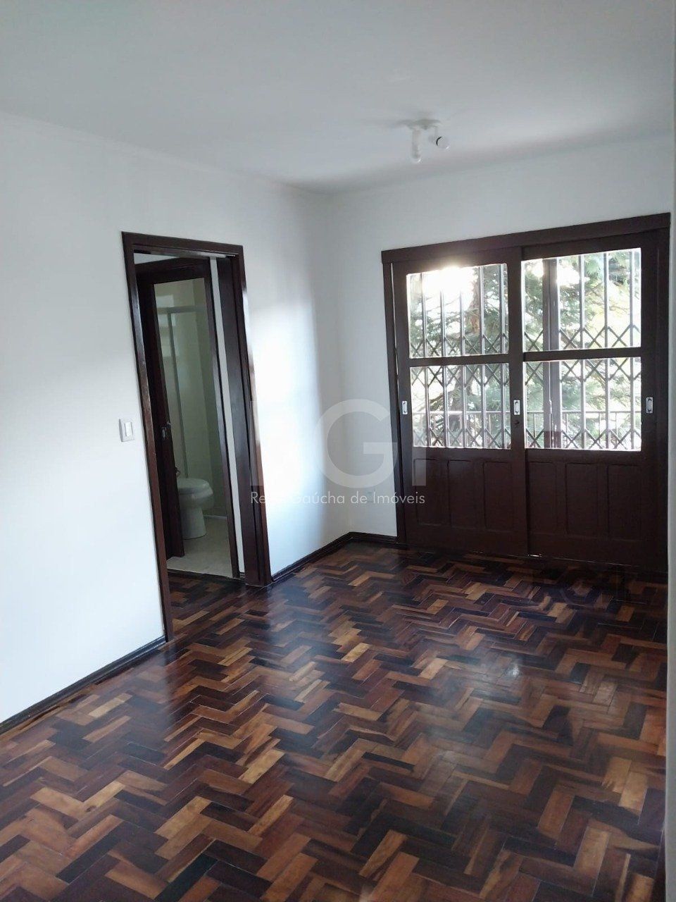 Apartamento com 72m², 2 dormitórios no bairro Teresópolis em Porto Alegre para Comprar