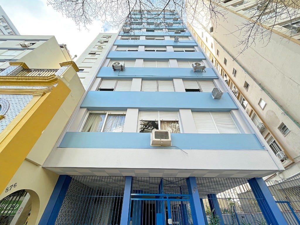Apartamento com 66m², 2 dormitórios no bairro Centro Histórico em Porto Alegre para Comprar