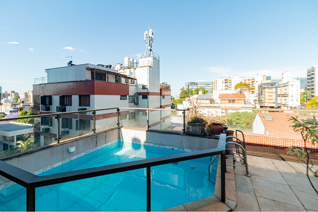Cobertura com 178m², 3 dormitórios no bairro Auxiliadora em Porto Alegre para Comprar