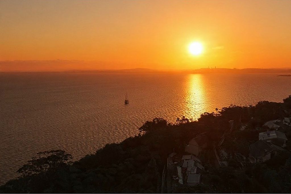 Casa de Condomínio com 278m², 3 dormitórios no bairro Vila Conceição em Porto Alegre para Comprar