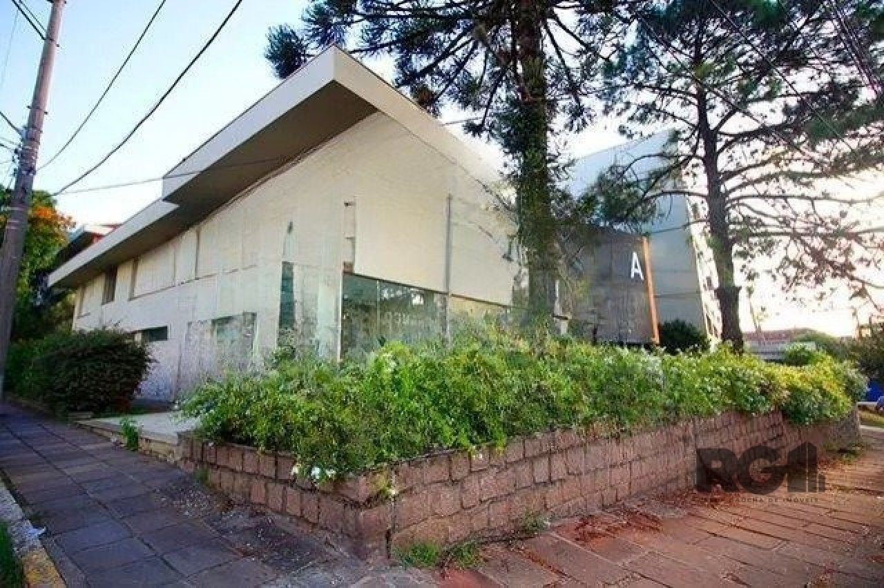 Casa Comercial, 2 dormitórios no bairro Boa Vista em Porto Alegre para Comprar