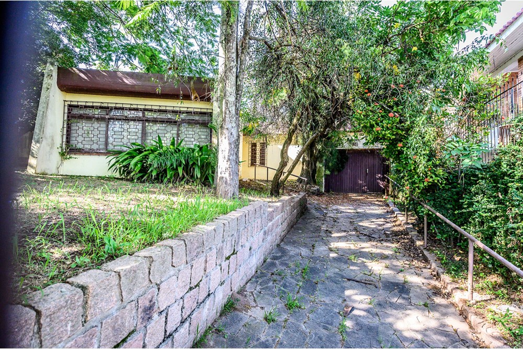 Terreno com 480m² no bairro Menino Deus em Porto Alegre para Comprar