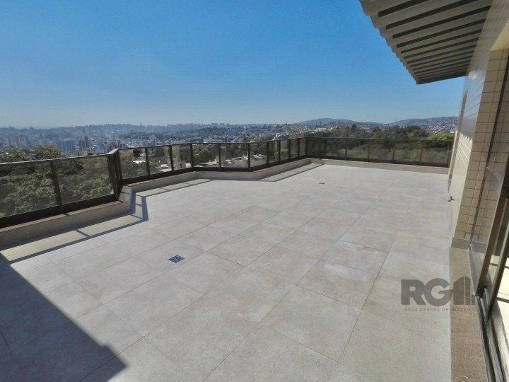 Cobertura com 310m², 3 dormitórios no bairro Santa Tereza em Porto Alegre para Comprar