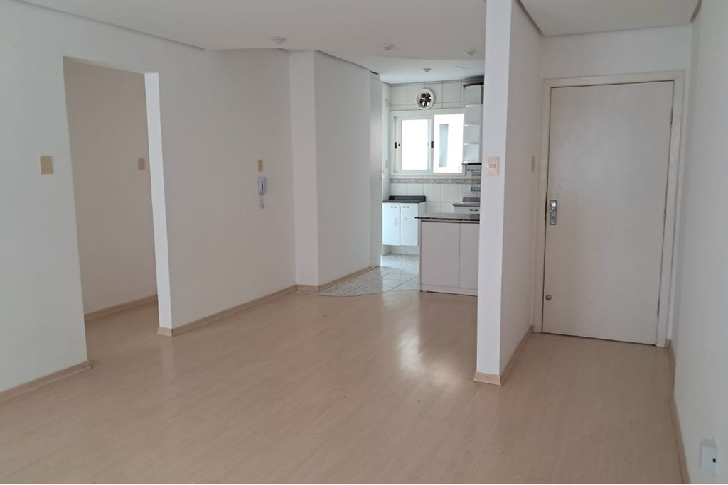 Apartamento com 76m², 2 dormitórios no bairro Menino Deus em Porto Alegre para Comprar