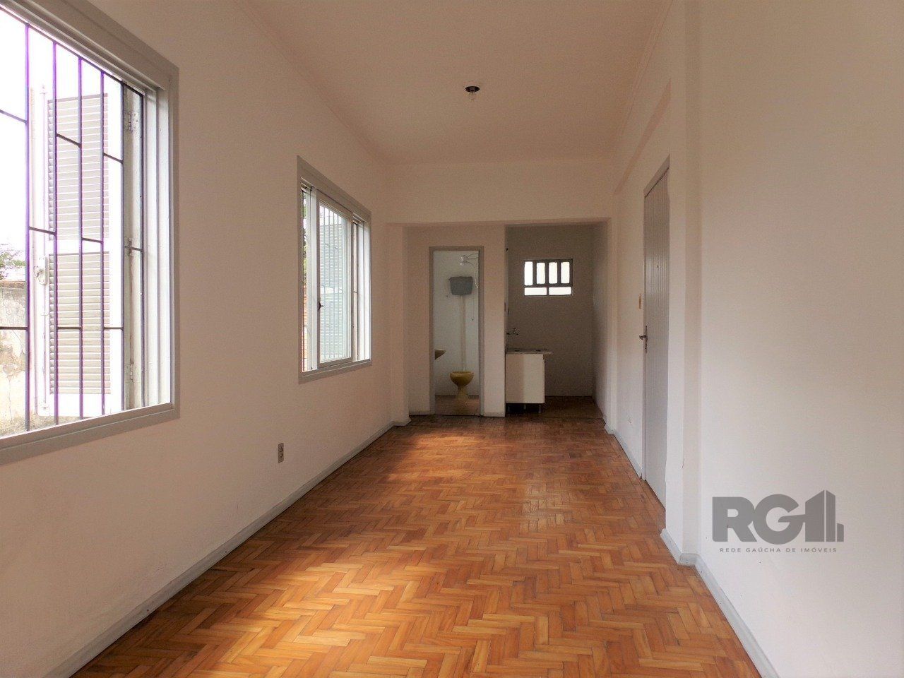 Apartamento térreo frente 29m² no bairro Partenon 