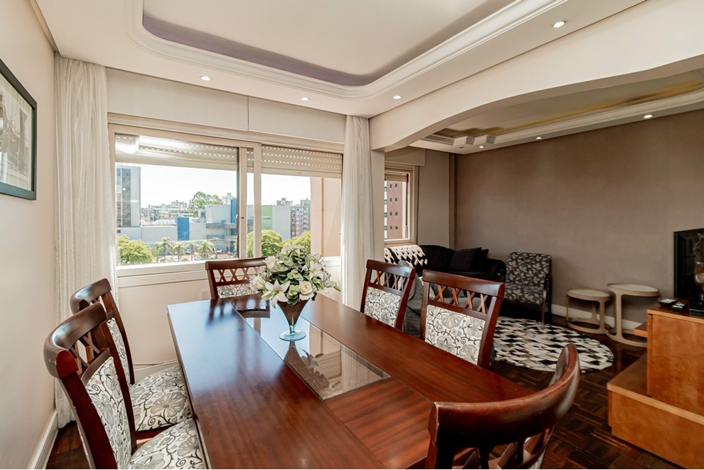 Apartamento com 93m², 2 dormitórios no bairro Jardim Lindóia em Porto Alegre para Comprar