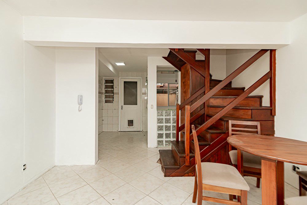 Casa de Condomínio com 103m², 2 dormitórios no bairro Sarandi em Porto Alegre para Comprar